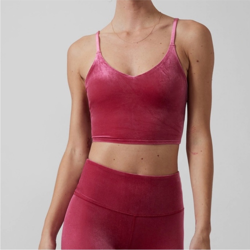 Athleta Elation V-Neck Velvet Crop; Size Medium